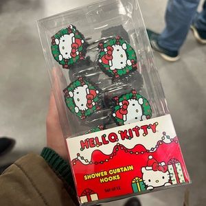 Hello Kitty Christmas Wreath Shower Hooks NWT